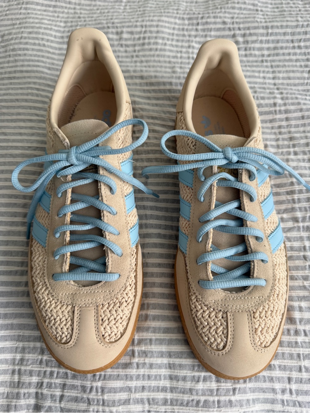 adidas Women's Beige Sneakers with Light Blue Stripes